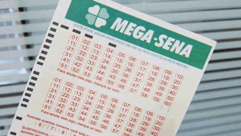 Mega-Sena acumula e próximo prêmio sobe para R$ 8 milhões Apesar de não haver nenhum ganhador na faixa principal, 50 apostas acertaram a quina, e cada uma delas receberá R$ 38.163,34.
