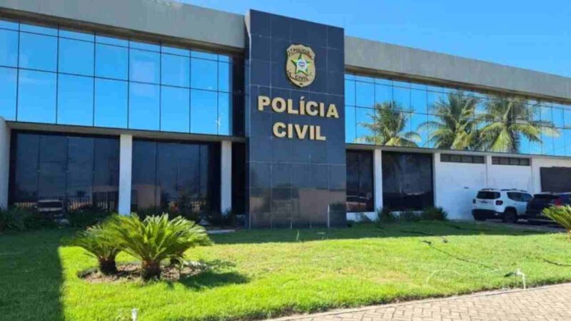 Polícia civil cria força-tarefa para investigar sumiço de adolescente Delegado-geral oficializa comissão especial para intensificar buscas por Ana Beatriz, de 15 anos, desaparecida em Alagoas.