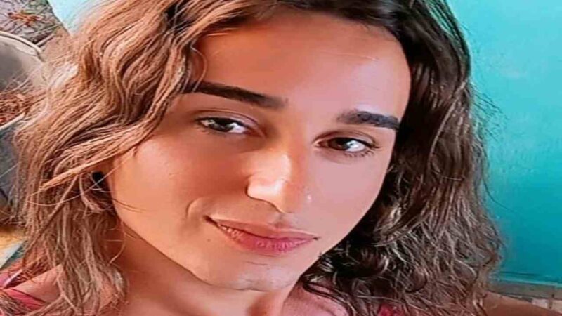 Mulher trans é presa na ala masculina ” não me tratavam como ser humano” Após solicitar asilo nos Estados Unidos, Tarlis Gonçalves foi detida por autoridades de imigração e relata ter sofrido assédio, fome e falta de privacidade durante o período de detenção.
